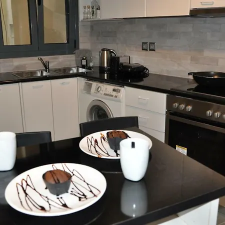 Historic Centre Renovated Appartamento *